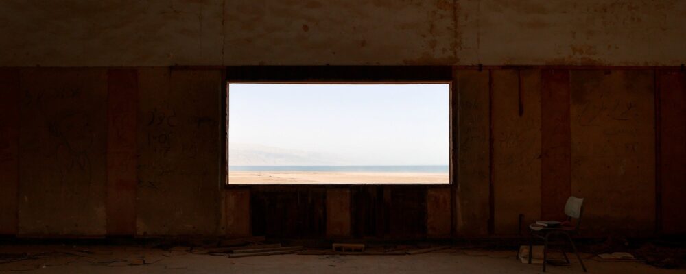 Eulogy_for_the_Dead_Sea.Still010