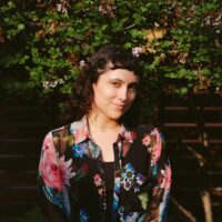 SimoneEstrin_Headshot